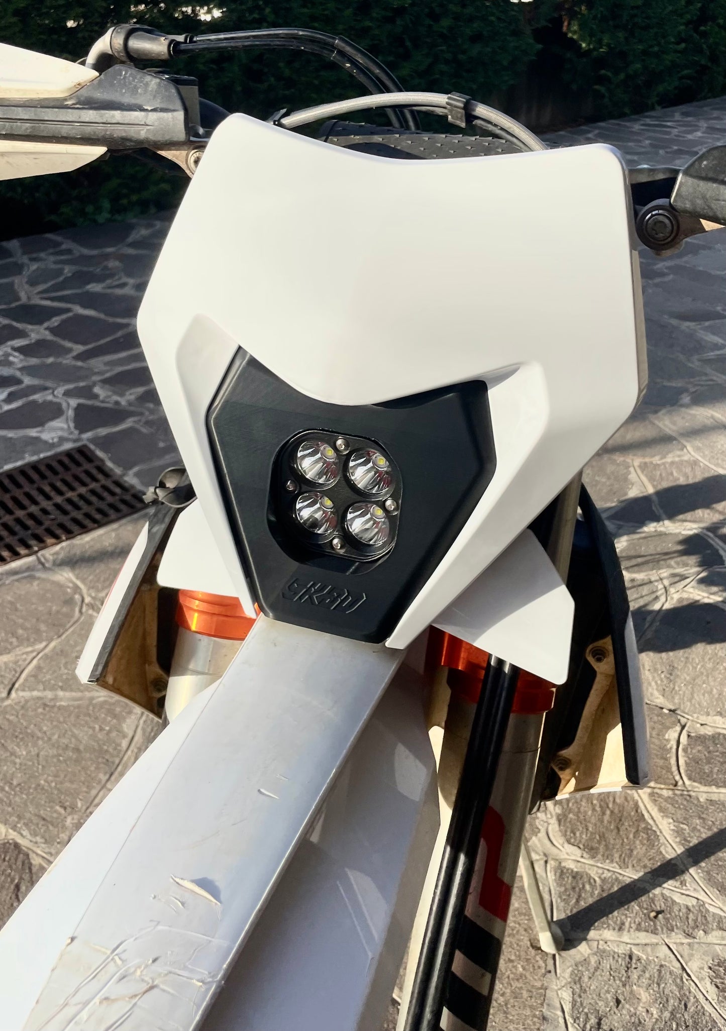 Faro led KTM